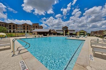 Sparkling swimming pool
